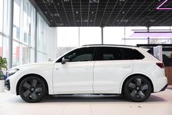 2026 Volkswagen Touareg 210TDI Wolfsburg Edition