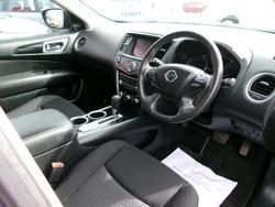 2019 Nissan Pathfinder ST+