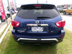 2019 Nissan Pathfinder ST+