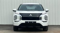 2023 Mitsubishi Outlander ES