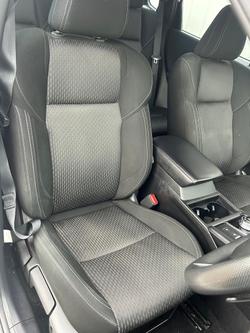 2023 Mitsubishi Outlander ES