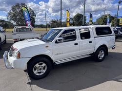 2009 Nissan Navara ST-R
