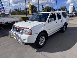 2009 Nissan Navara ST-R