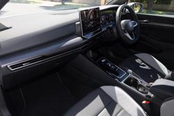 2025 Volkswagen Golf 110TSI R-Line