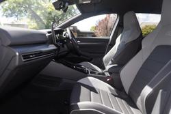 2025 Volkswagen Golf 110TSI R-Line