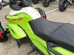 2015 BRP SPYDER RS-S SE5