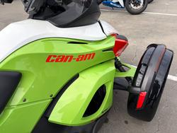 2015 BRP SPYDER RS-S SE5