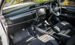 2023 Toyota Hilux SR