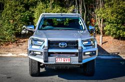 2021 Toyota Hilux SR5