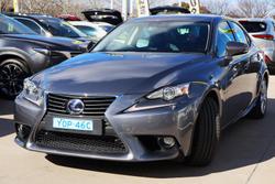 2016 Lexus IS 300h Luxury