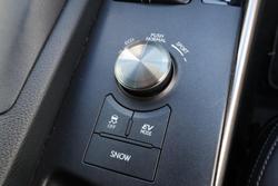 2016 Lexus IS 300h Luxury