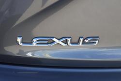 2016 Lexus IS 300h Luxury