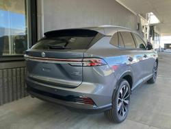 2025 MG HS Essense
