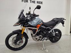 2027 Triumph TIGER 900 RALLY DESERT grey