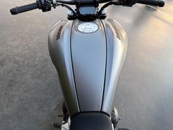 2019 DUCATI DIAVEL 1260 (SANDSTONE GREY) Grey