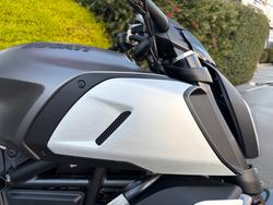 2019 DUCATI DIAVEL 1260 (SANDSTONE GREY) Grey