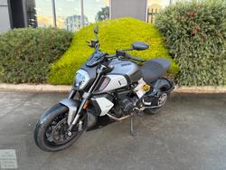 2019 DUCATI DIAVEL 1260 (SANDSTONE GREY) Grey