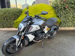 2019 DUCATI DIAVEL 1260 (SANDSTONE GREY) Grey