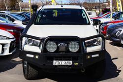 2018 Toyota Hilux SR5