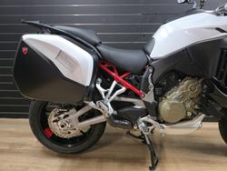 2022 DUCATI MULTISTRADA V4 S SPORT White