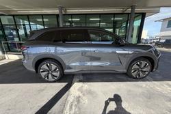 2025 BYD SEALION 8 Premium AWD