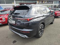 2025 Mitsubishi Outlander LS