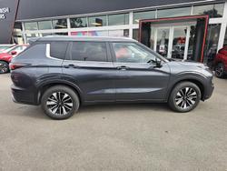 2025 Mitsubishi Outlander LS
