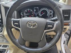 2017 Toyota Landcruiser VX
