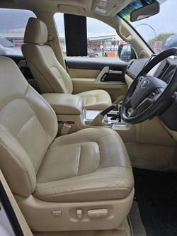 2017 Toyota Landcruiser VX