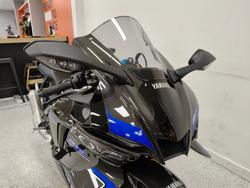 2025 YAMAHA YZF-R1 M Black