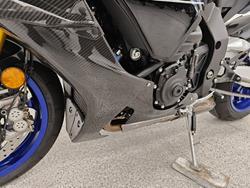 2025 YAMAHA YZF-R1 M Black