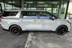 2024 Kia Carnival S