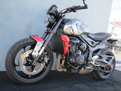 2022 Triumph TRIDENT 660 SILVER