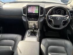 2020 Toyota Landcruiser VX