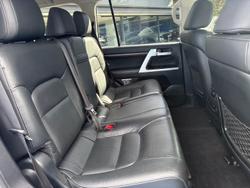 2020 Toyota Landcruiser VX