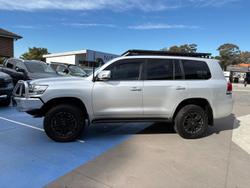 2020 Toyota Landcruiser VX