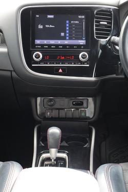 2020 Mitsubishi Outlander Black Edition
