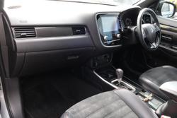 2020 Mitsubishi Outlander Black Edition