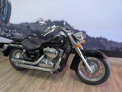 2014 Yamaha XVS650 V-STAR CUSTOM Black