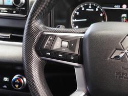 2024 Mitsubishi Outlander ES