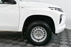 2021 Mitsubishi Triton GLX
