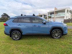 2023 Toyota RAV4 GXL