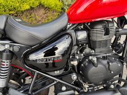 2022 Royal Enfield METEOR 350 FIREBALL Red