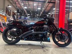 2016 Harley-Davidson CVO Pro Street Breakout (FXSE) CVO Black