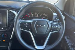 2022 Isuzu MU-X LS-M