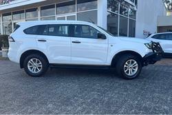 2022 Isuzu MU-X LS-M