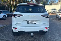 2022 Isuzu MU-X LS-M