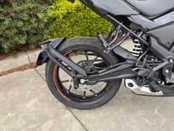 2022 CFMOTO 300 NK ABS