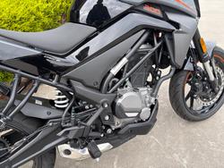 2022 CFMOTO 300 NK ABS