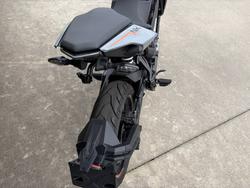 2022 CFMOTO 300 NK ABS